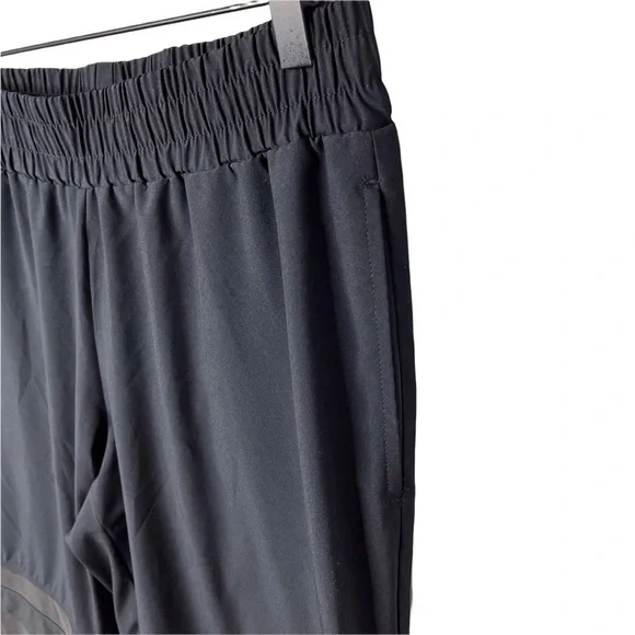 Fabletics Brighton Joggers Black Mesh Detail Cropped Size Small Travel Pants - Picture 4 of 7